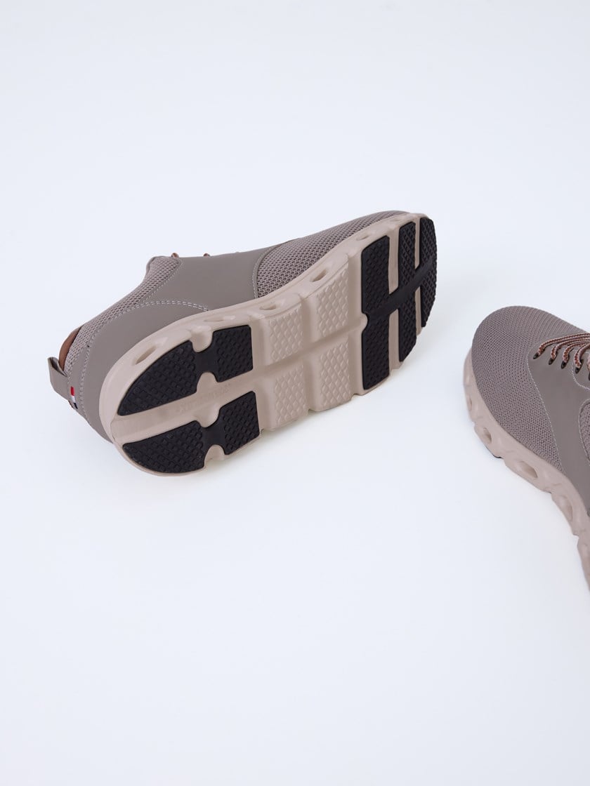 Allure Sneaker Feather Gray