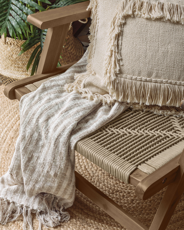 Kave Home Geralda fauteuil donker