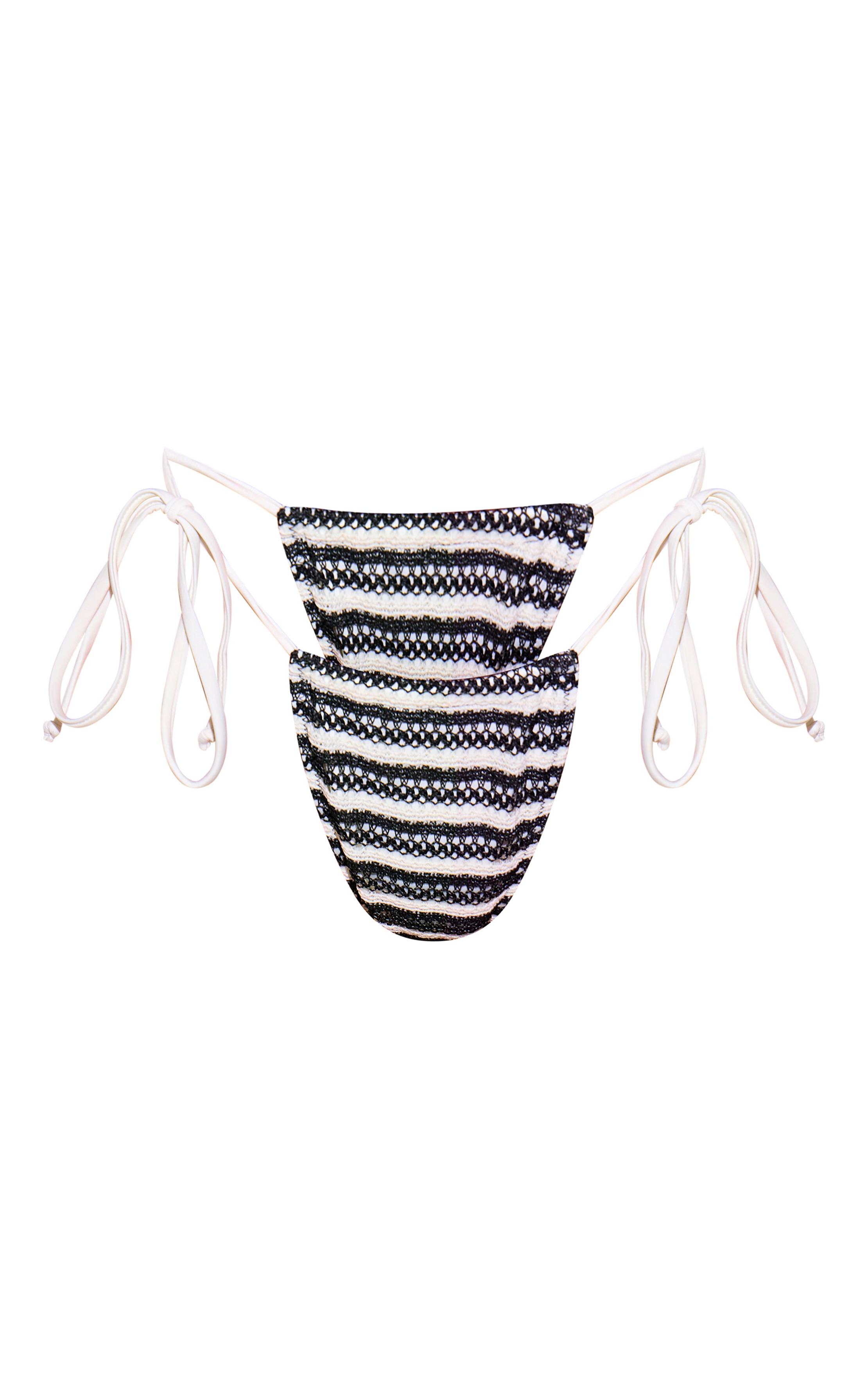 Crème Bas De Bikini À Rayures Texturées Avec Liens Sur Les Côtés