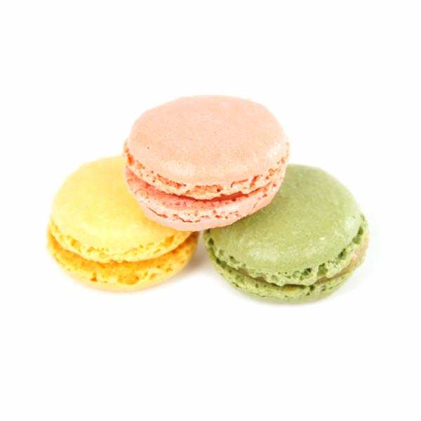 Coffret de 6 macarons assortis (vanille, moka, chocolat)