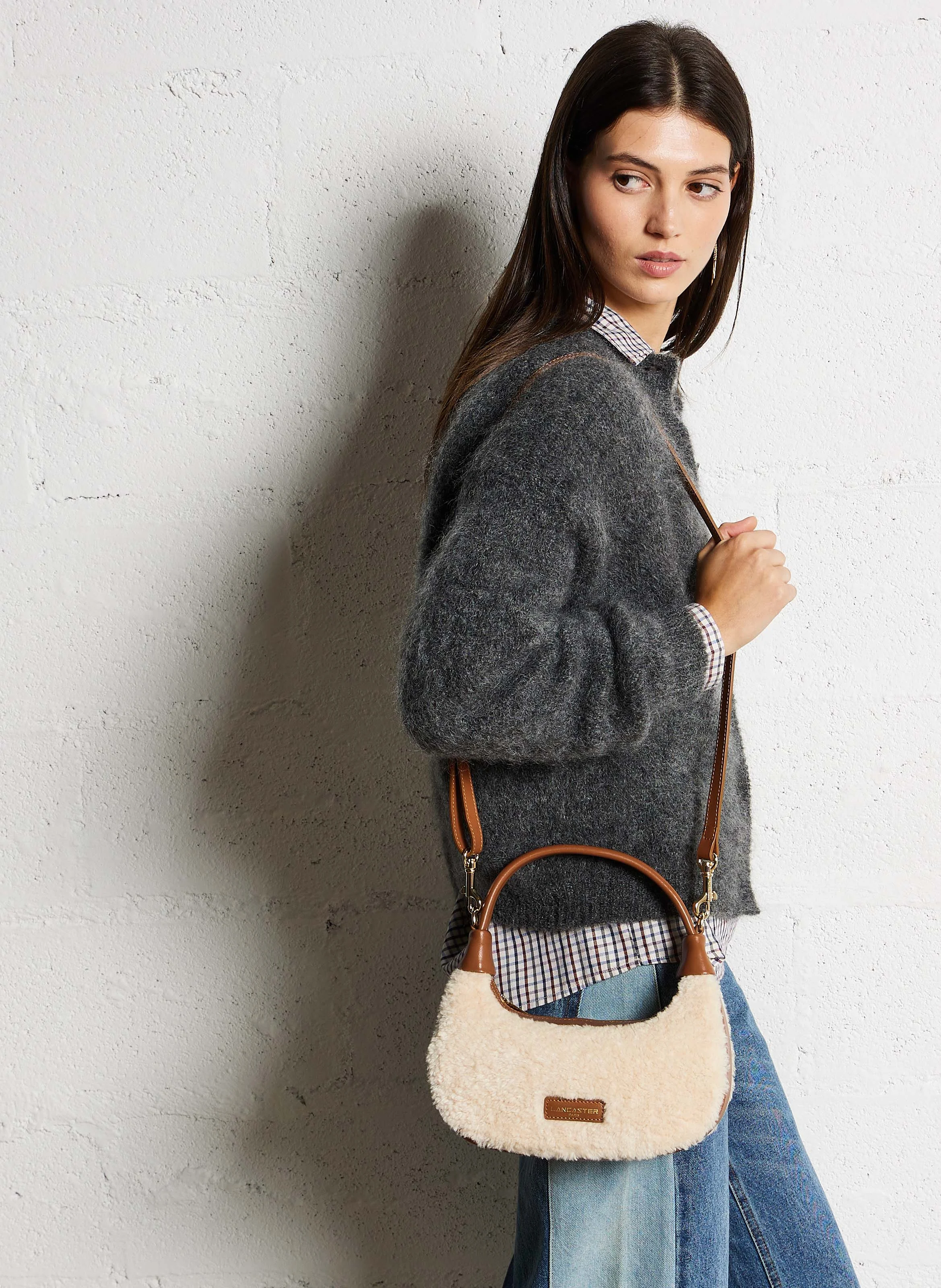 AURA POLAIRE - Sac porté épaule en fourrure synthétique | Marron
