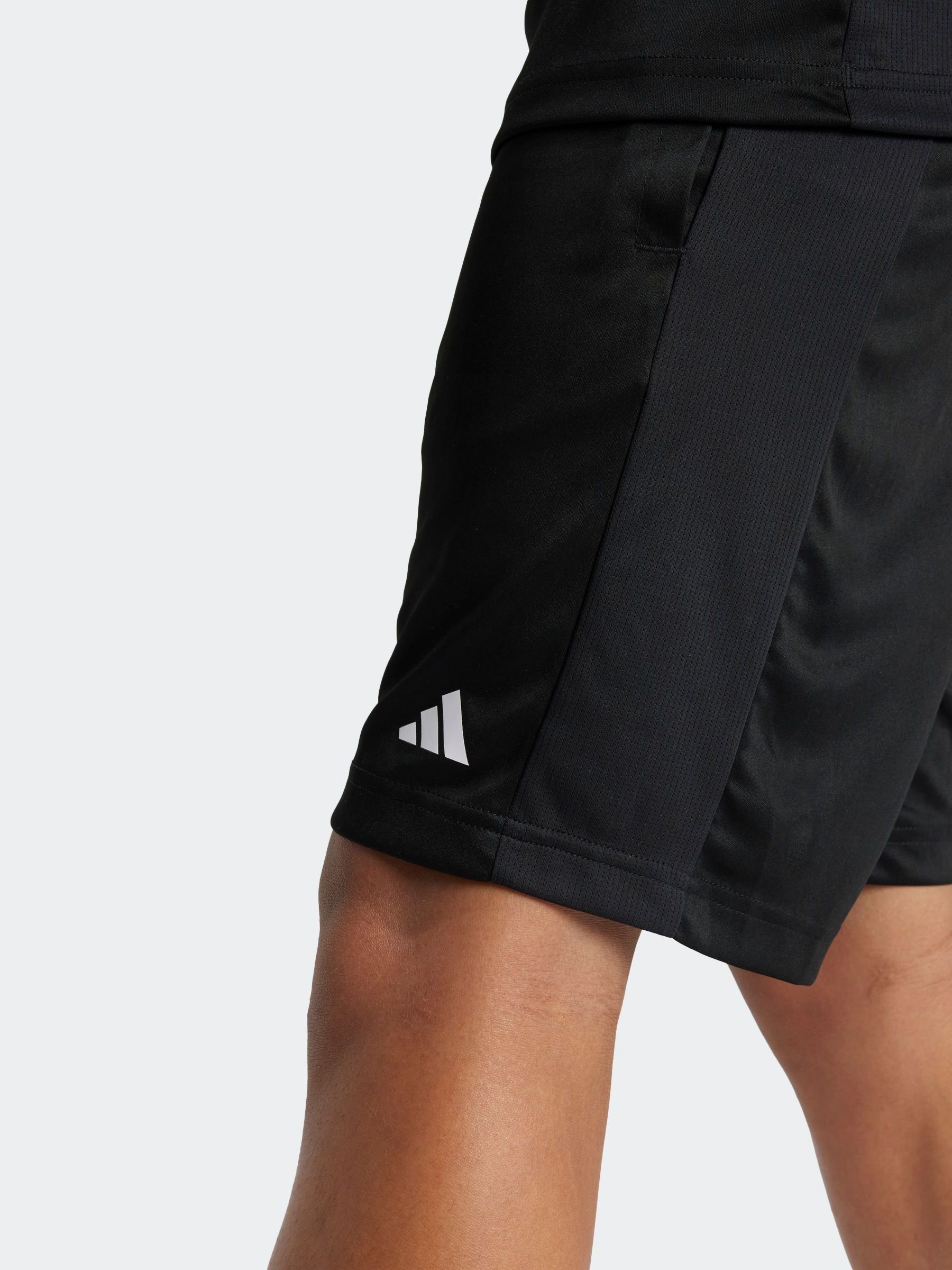 adidas Train Essentials Logo Regular Fit Shorts Kids