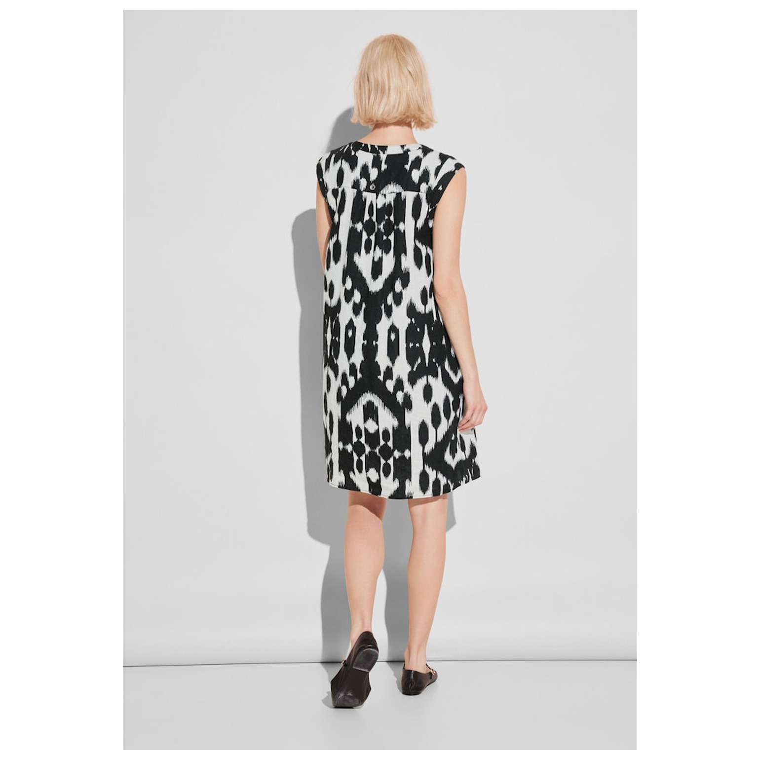 Street One LS_office AOP Linen sleeveless