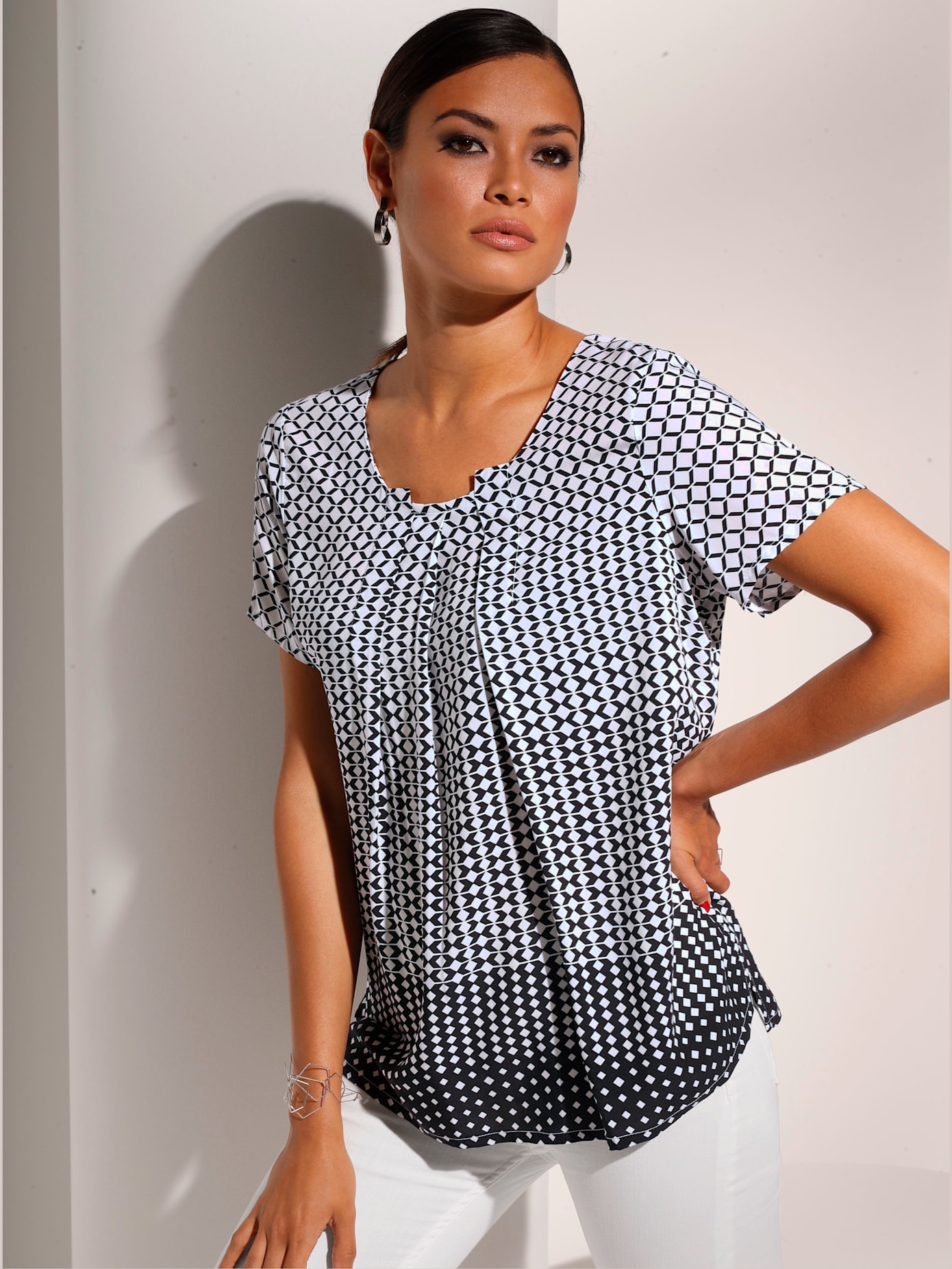 Chemisier évasé en viscose motif losange effet dégradé manches courtes