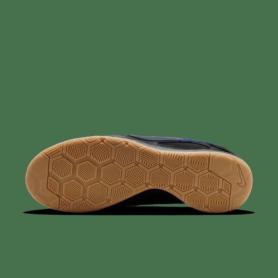Nike Gato