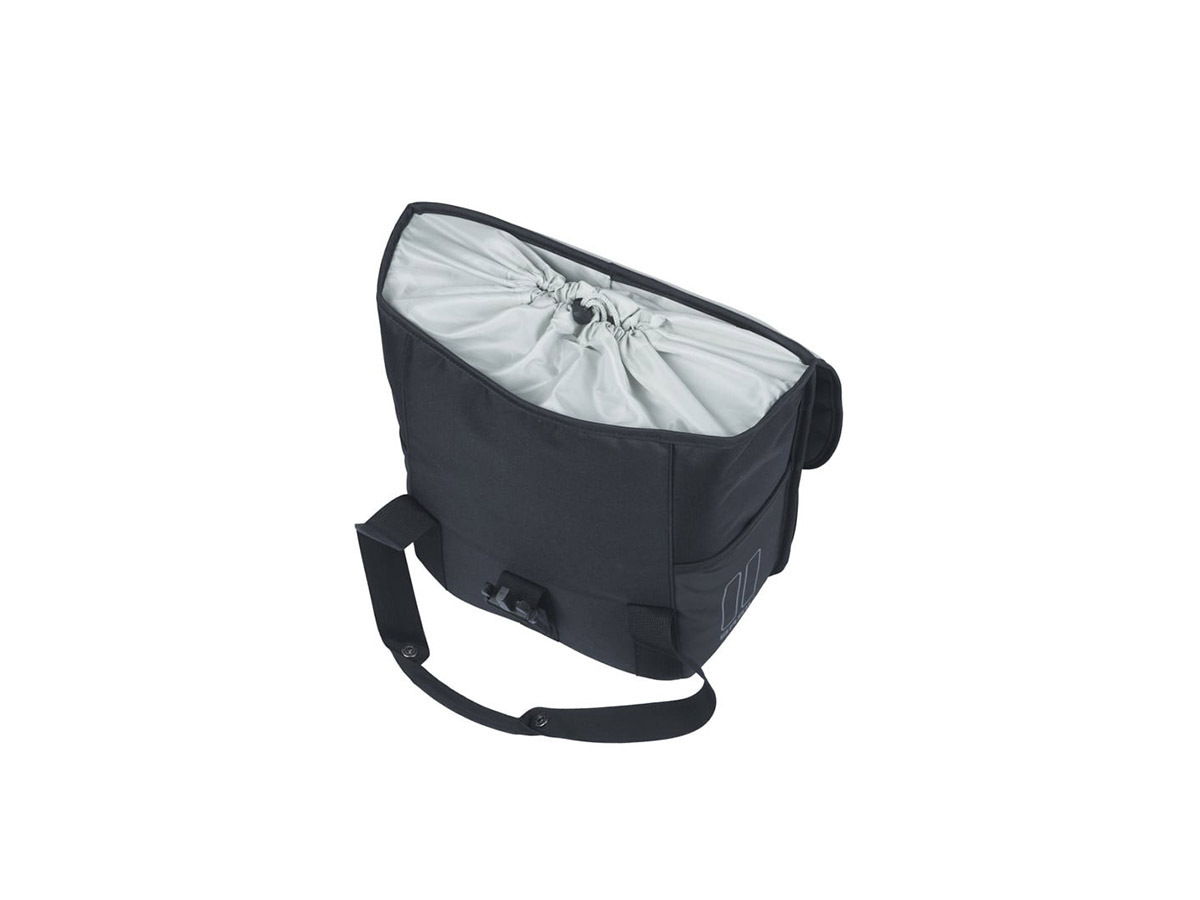 Basil Go enkele fietstas 16 Liter - Black