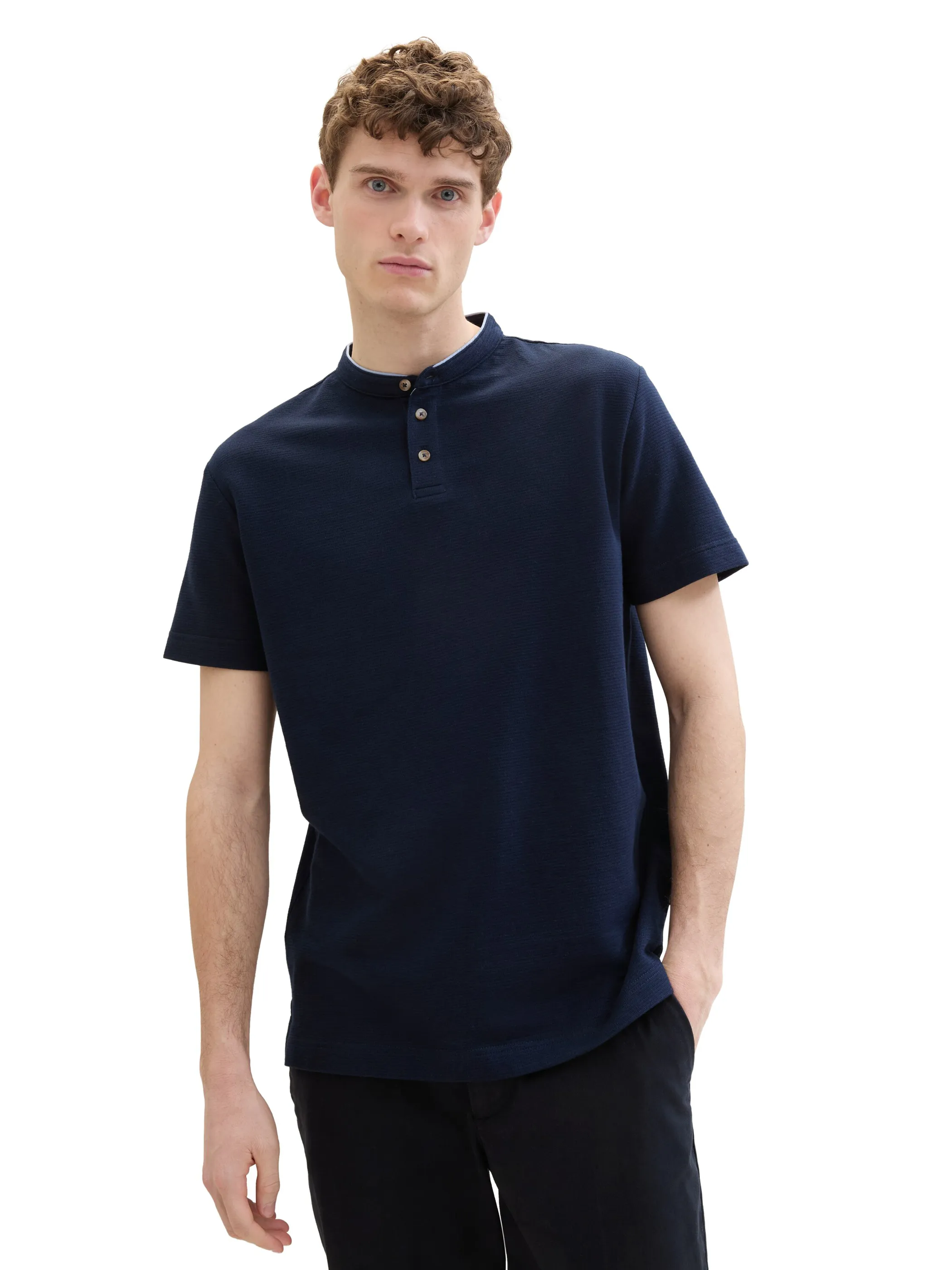 Herren Poloshirt mit kurzem Stehkragen
