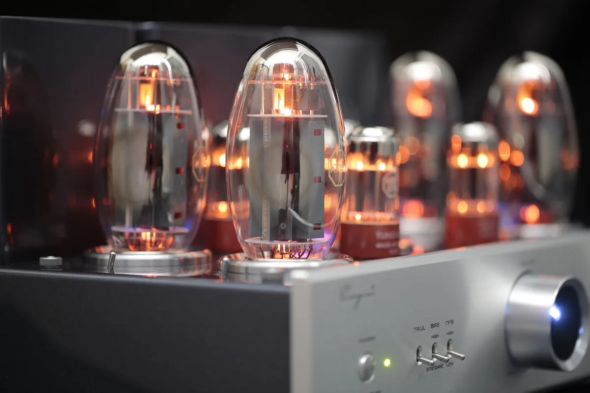 Cayin CS-150A Silver Amplis à tubes