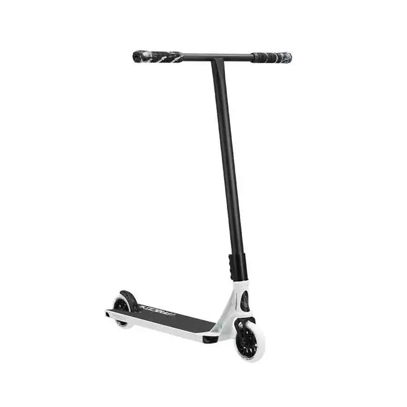 Trottinette Freestyle BLUNT Prodigy X Street White