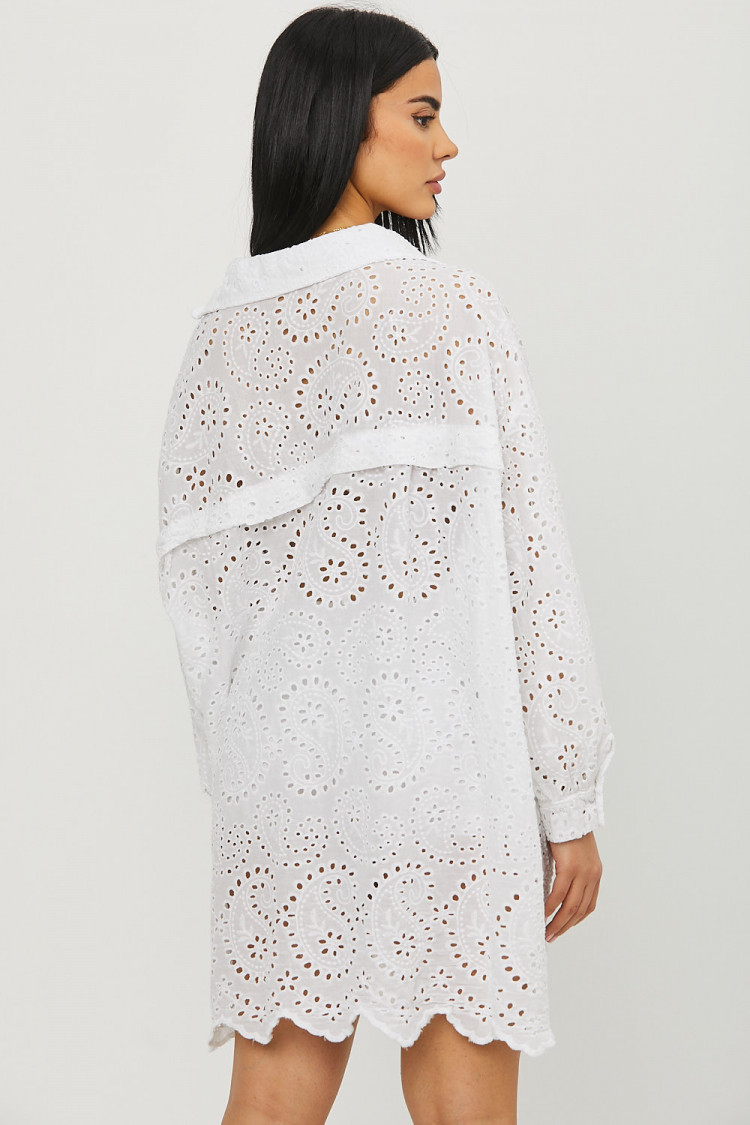 Chemise blanche longue à détails crochets