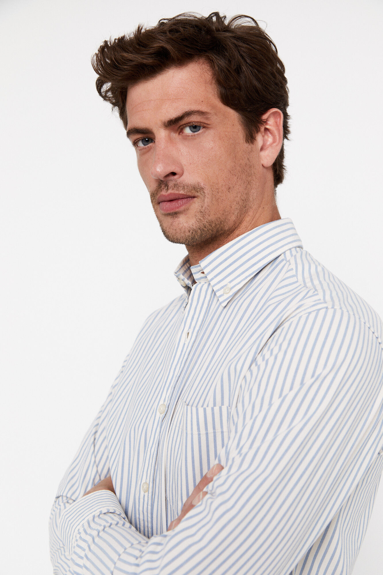 Camisa listrada fácil de passar