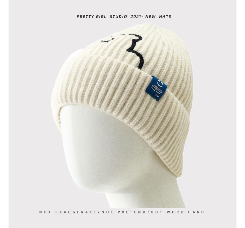 Uweiifame - Beanie met geborduurde beer
