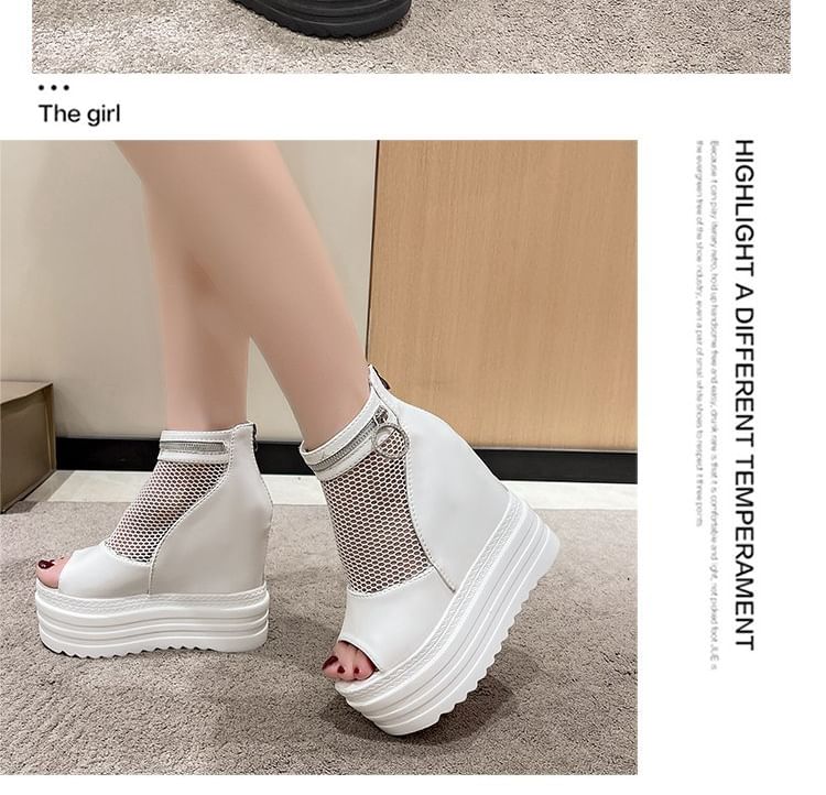 Vindler - Platform Hidden Wedge Mesh Sandalen