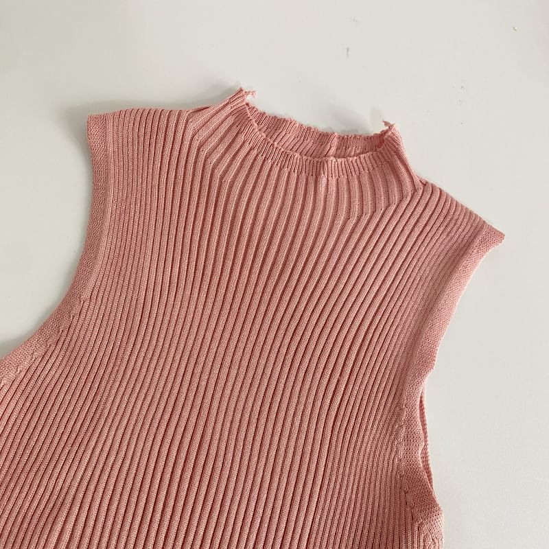 Iasia - Tanktop met geribbelde, effen hals en opstaande kraag
