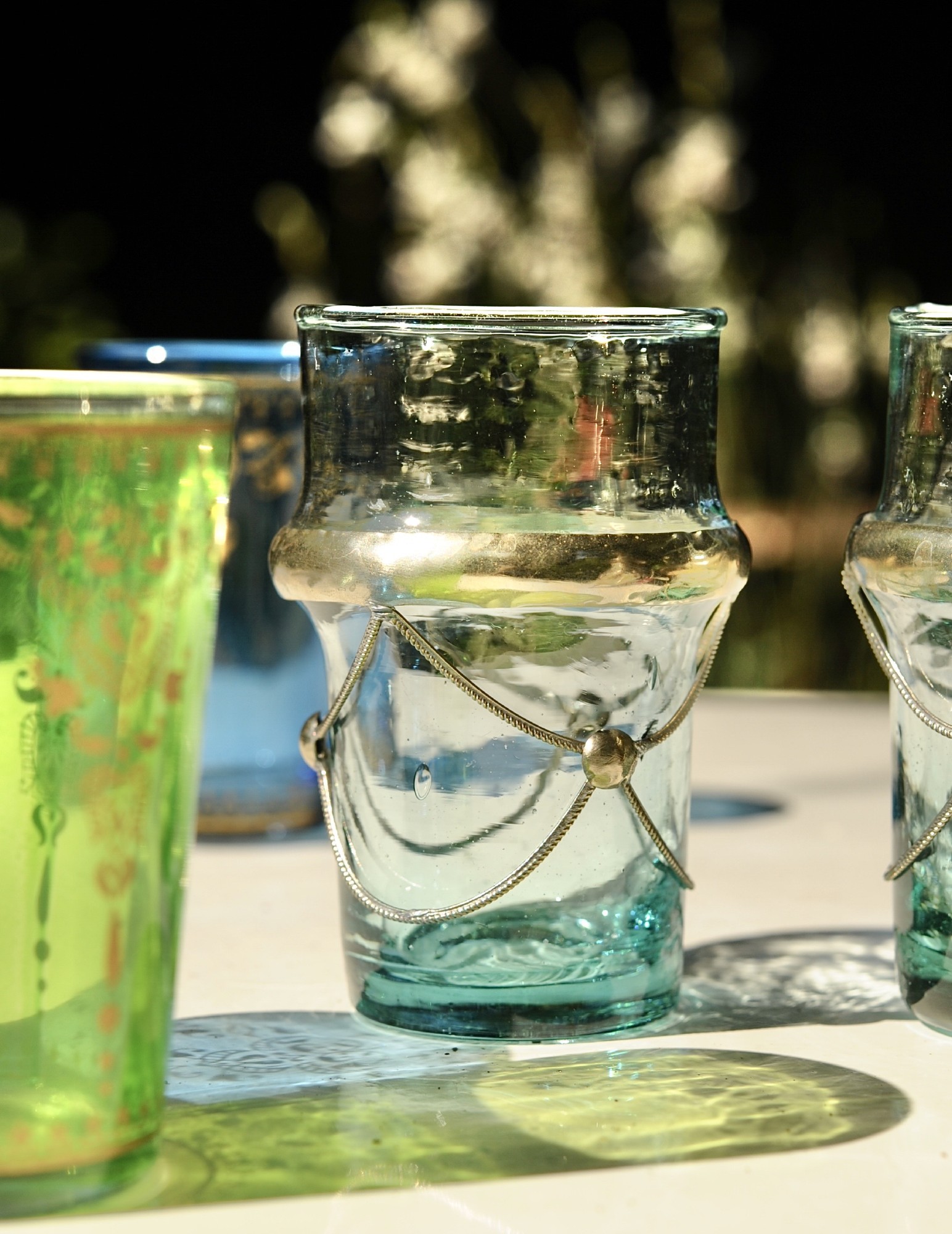 Teeglas mit Metallverzierung, silber, Ø 5 cm, H 8,5 cm zu 5,80