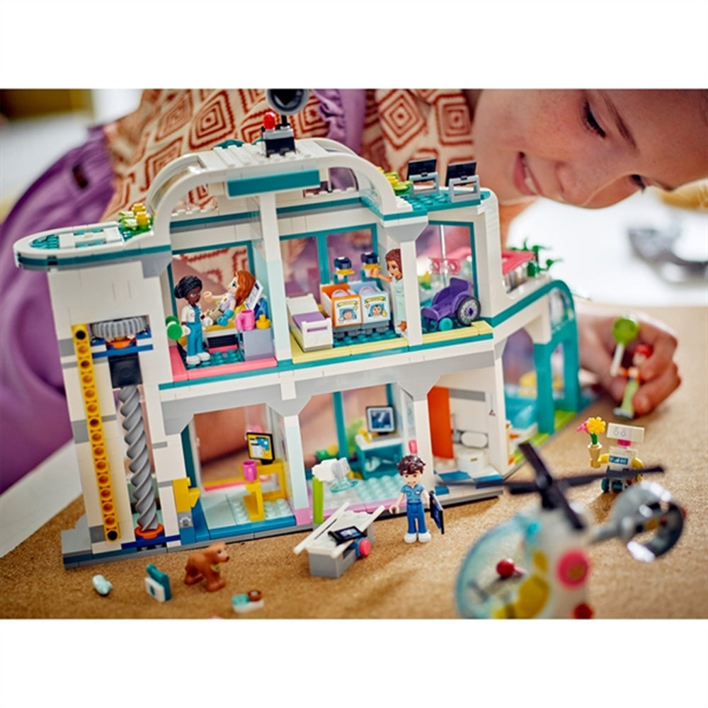 Køb LEGO® Friends Heartlake City Hospital