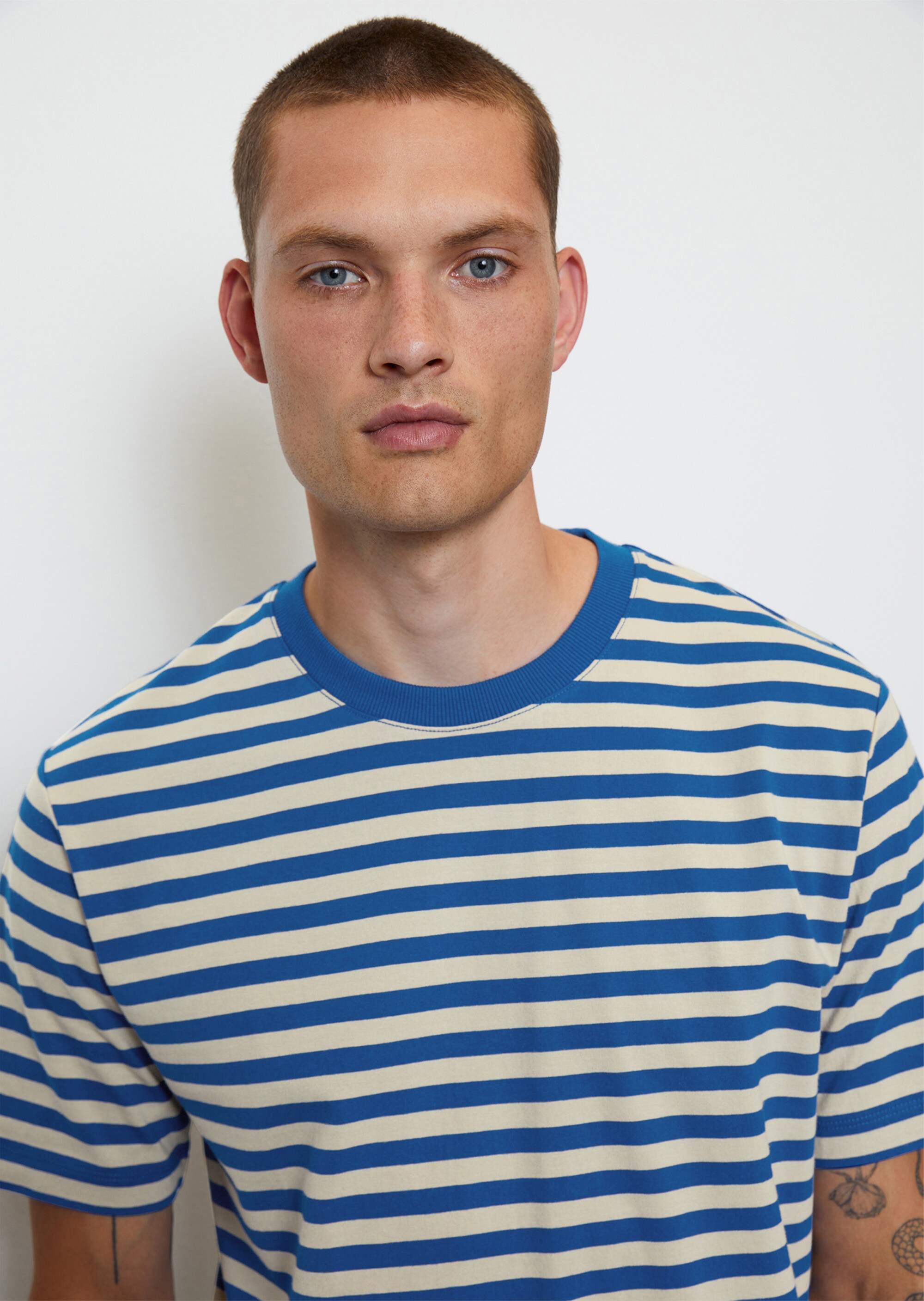 Gestreiftes T-Shirt regular in schwerer Heavy-Jersey-Qualität