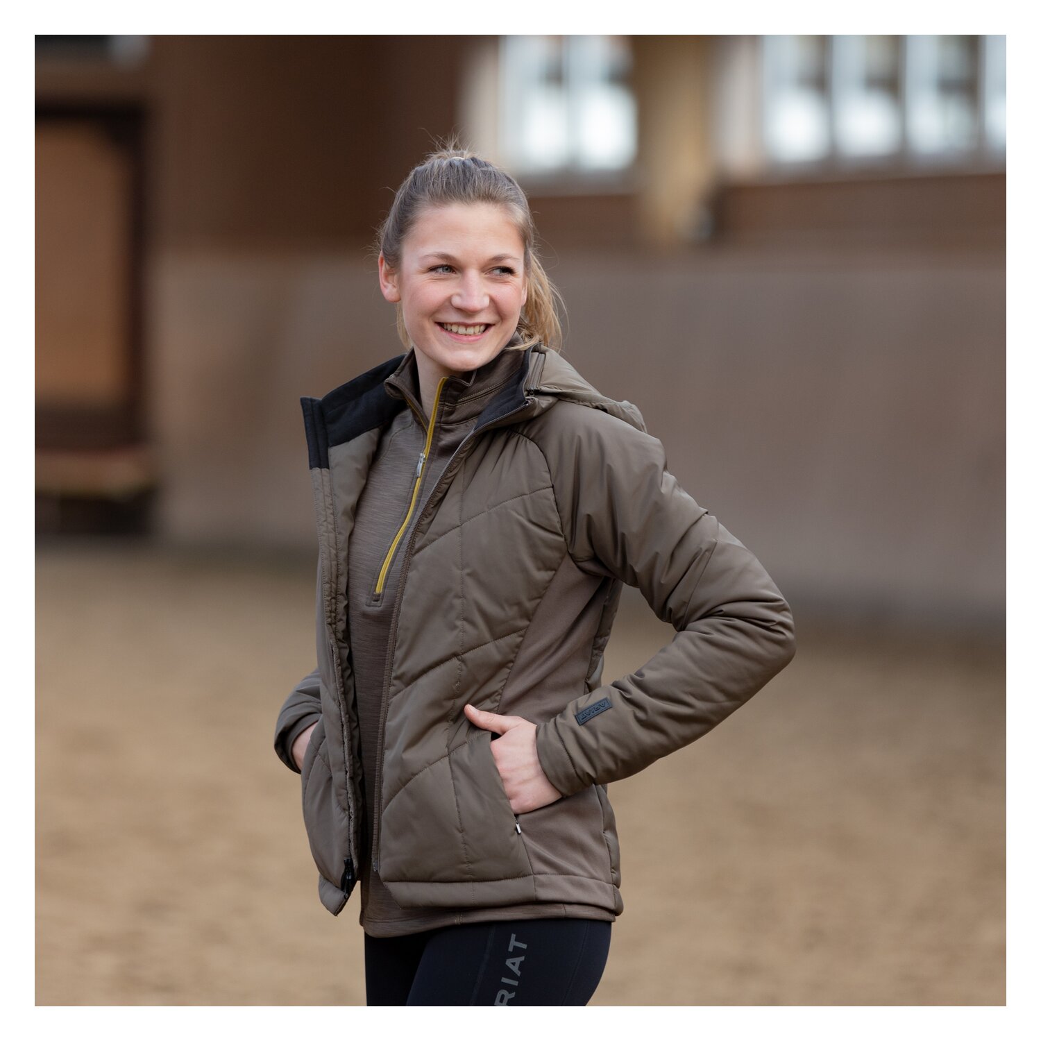ARIAT Sweatshirt Tek Team 1/2 Zip - canteen