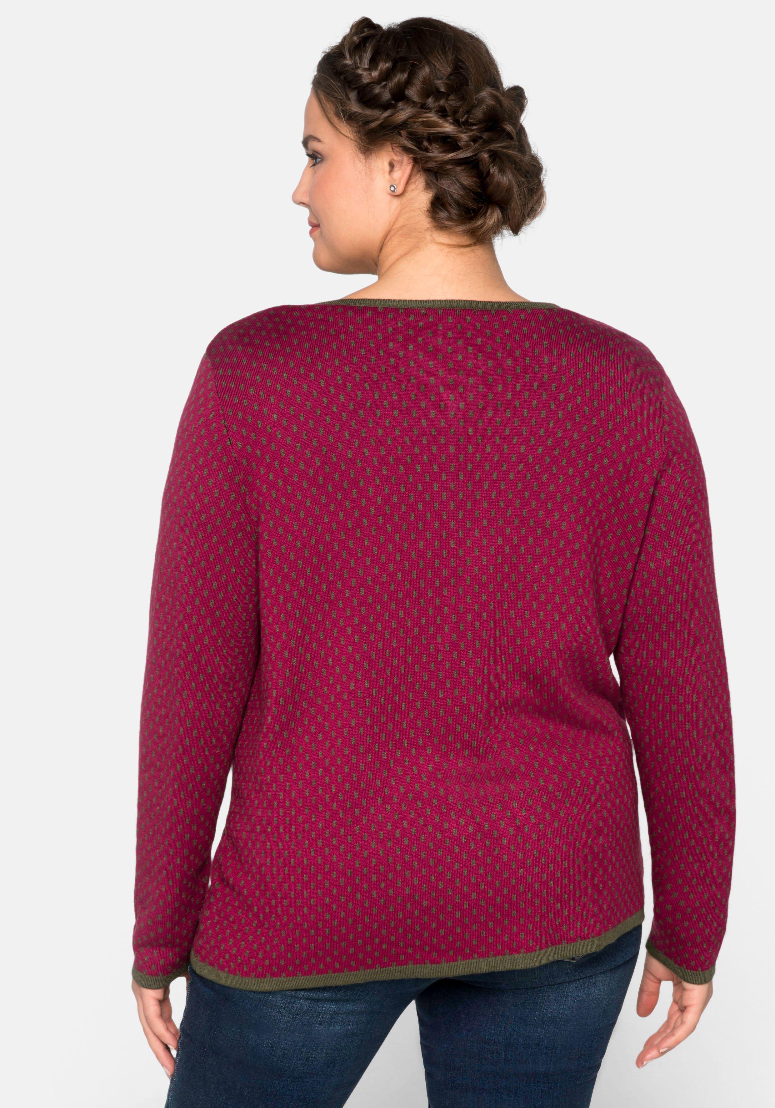 Strickjacke im Trachtenstil, Knöpfe in Holzoptik