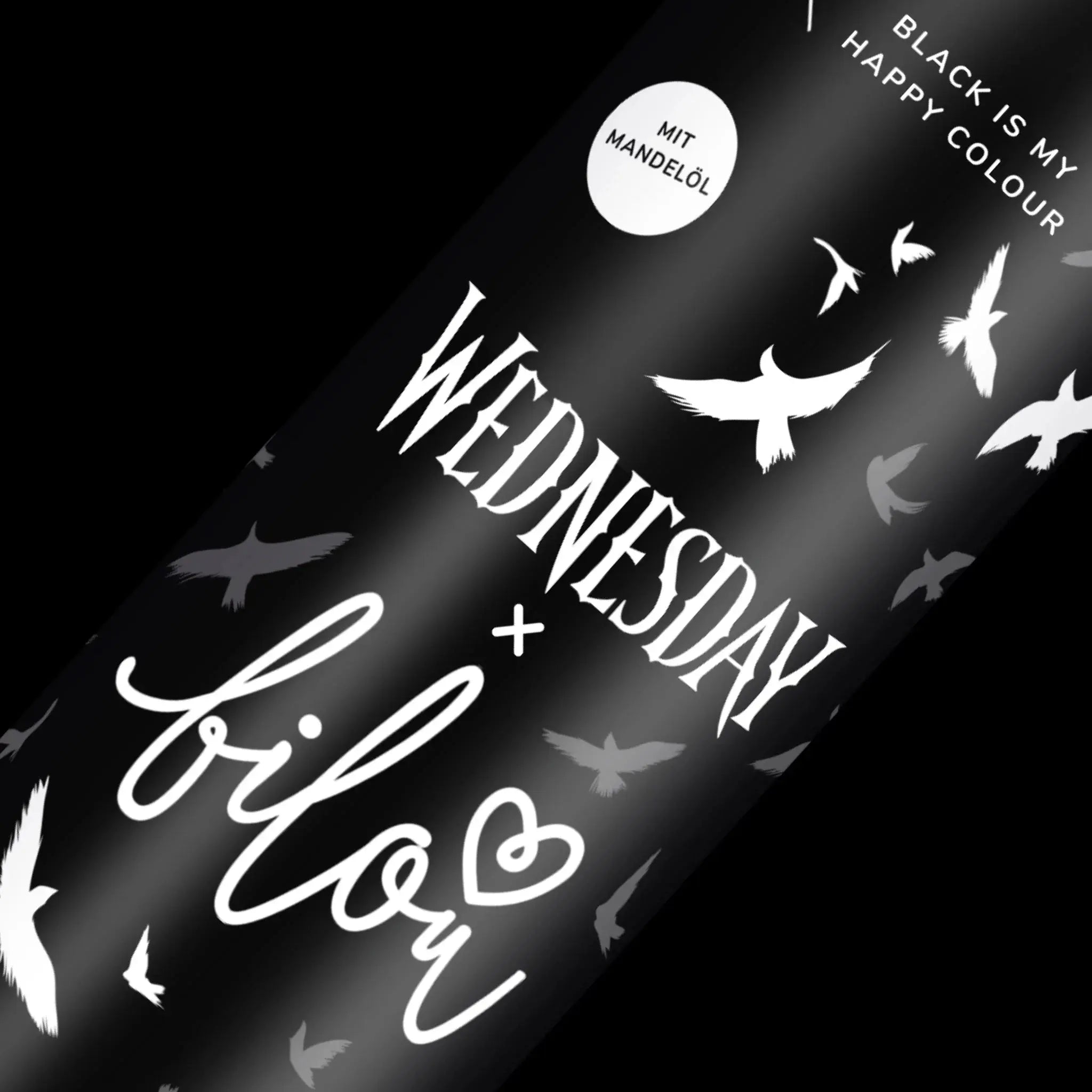 x Wednesday Showerfoam Black Is My Happy Colour