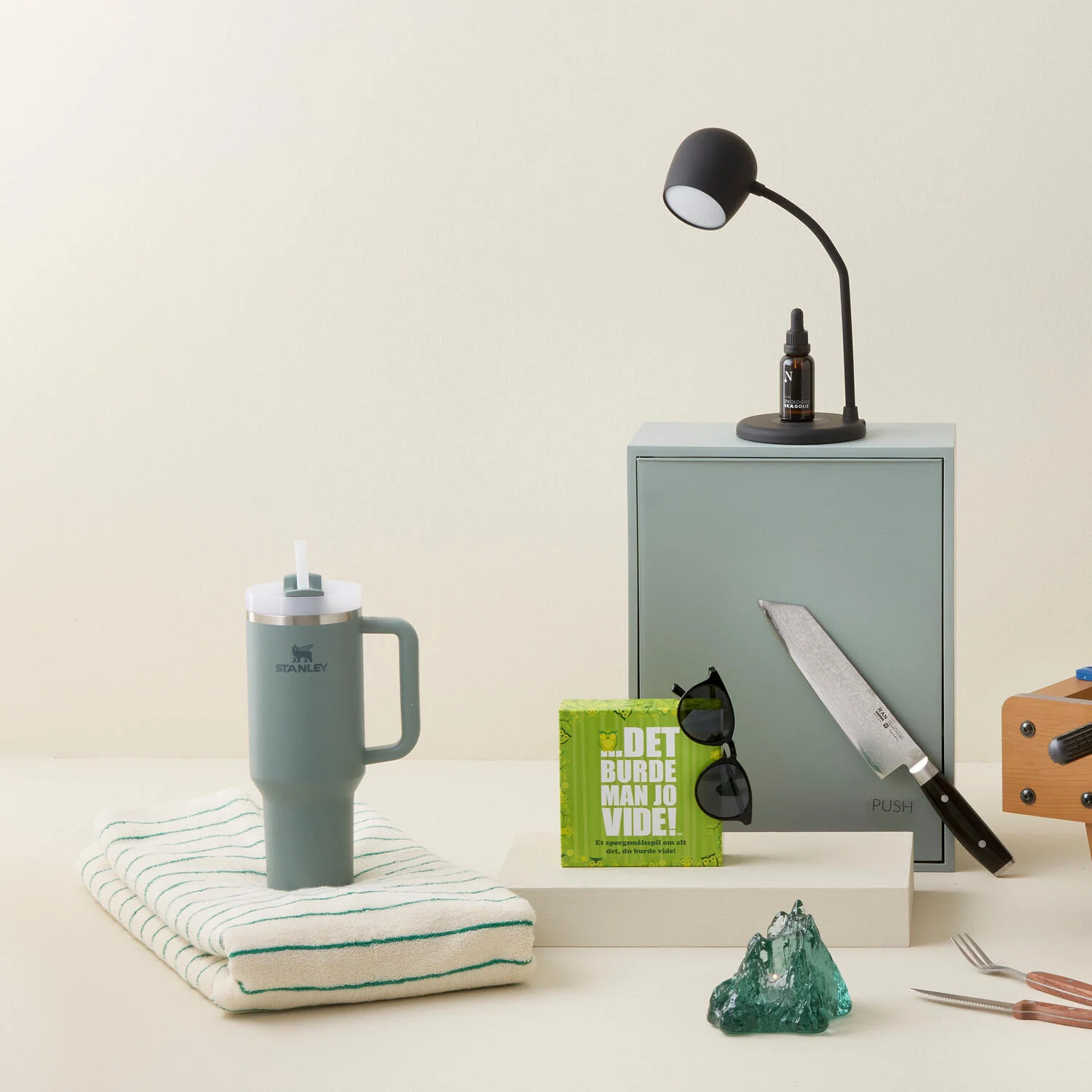 Kreafunk  Ellie bordlampe - sort