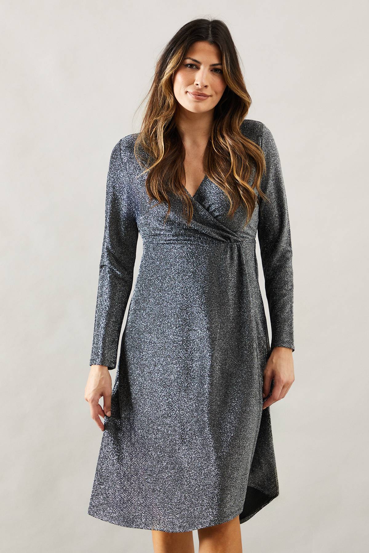 Wallis Robe Midi Portefeuille en Jersey Pailleté pour Occasions Spéciales