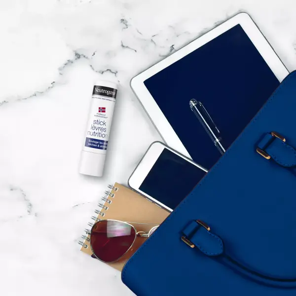Bálsamo labial em bastão Neutrogena Norwegian Formula Nutrition 4,8g