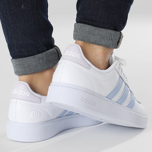 Baskets Femme Grand Court HP9404 Footwear White Blue Dawn Silver Dawn