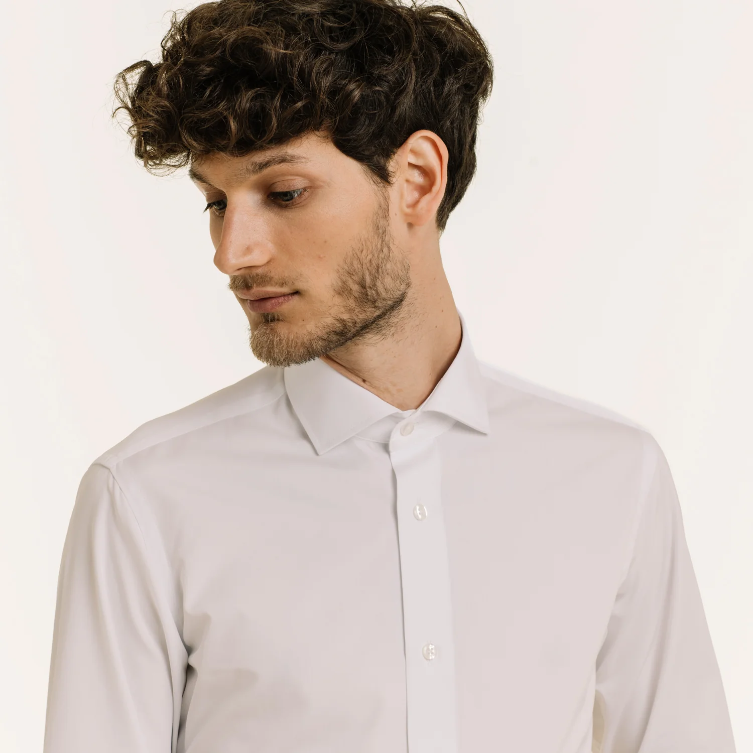 Fitted shirt in white double-twisted poplin
