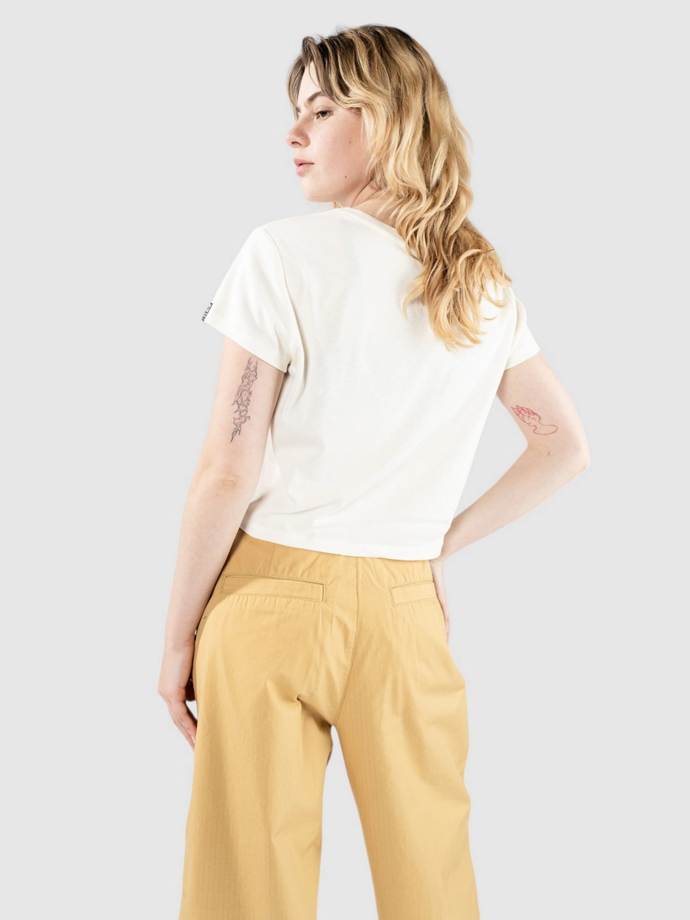 Salty Crew On Vacation T-Shirt bone