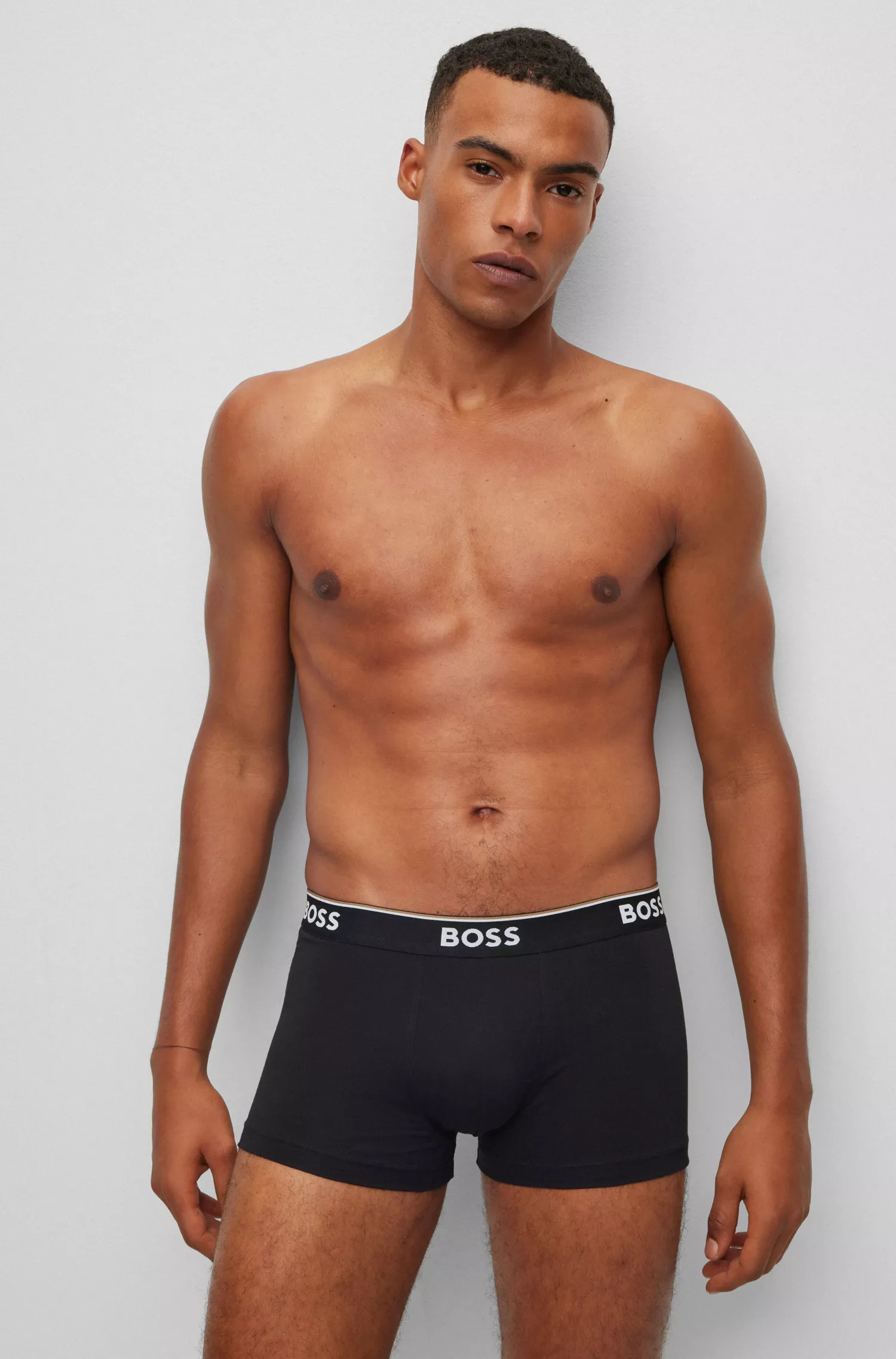 BOSS Black - Pacote com três cuecas boxer de algodão elástico com cós com logotipo.