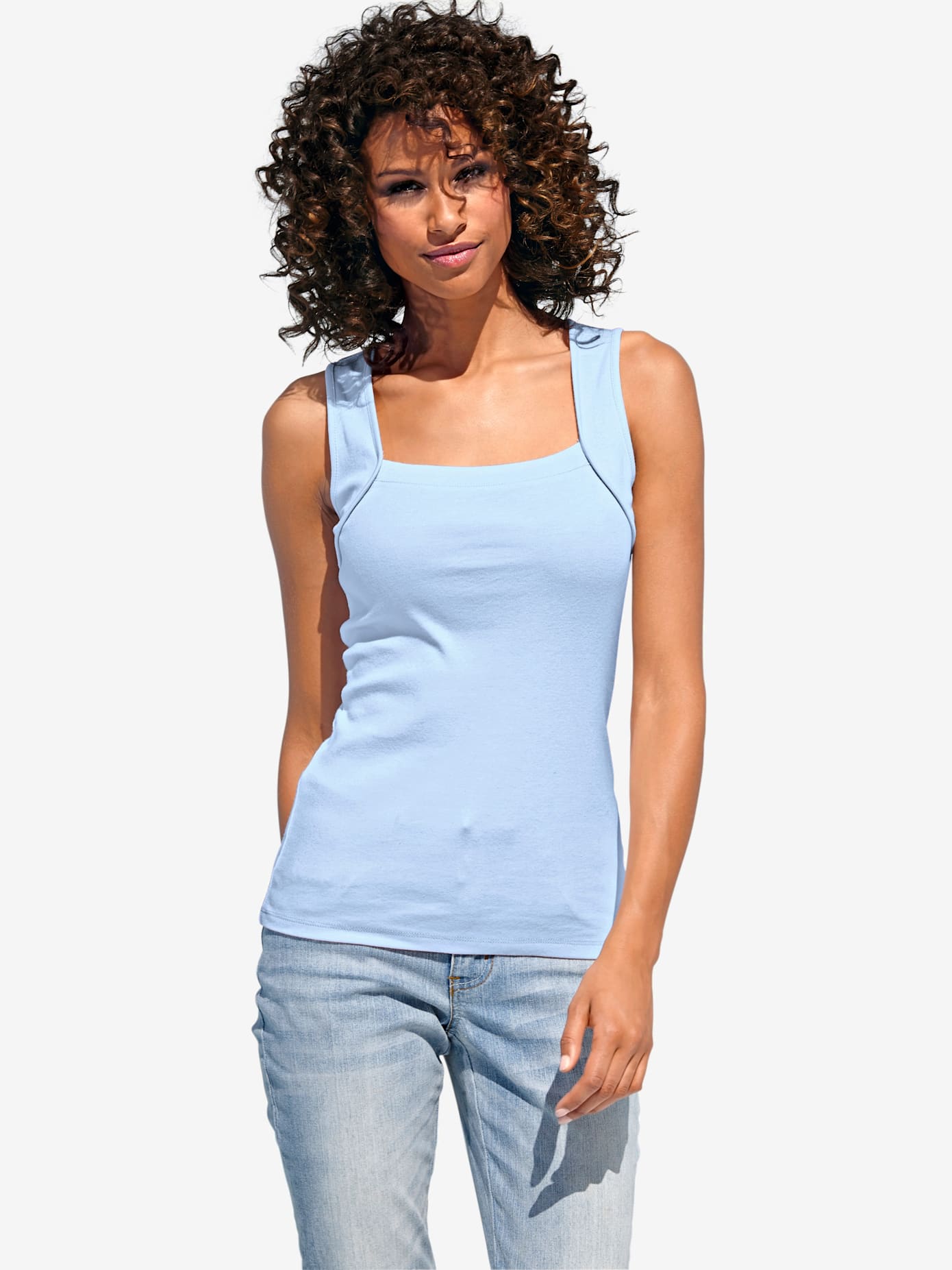 Débardeur à encolure carrée look basique tendance facile à associer