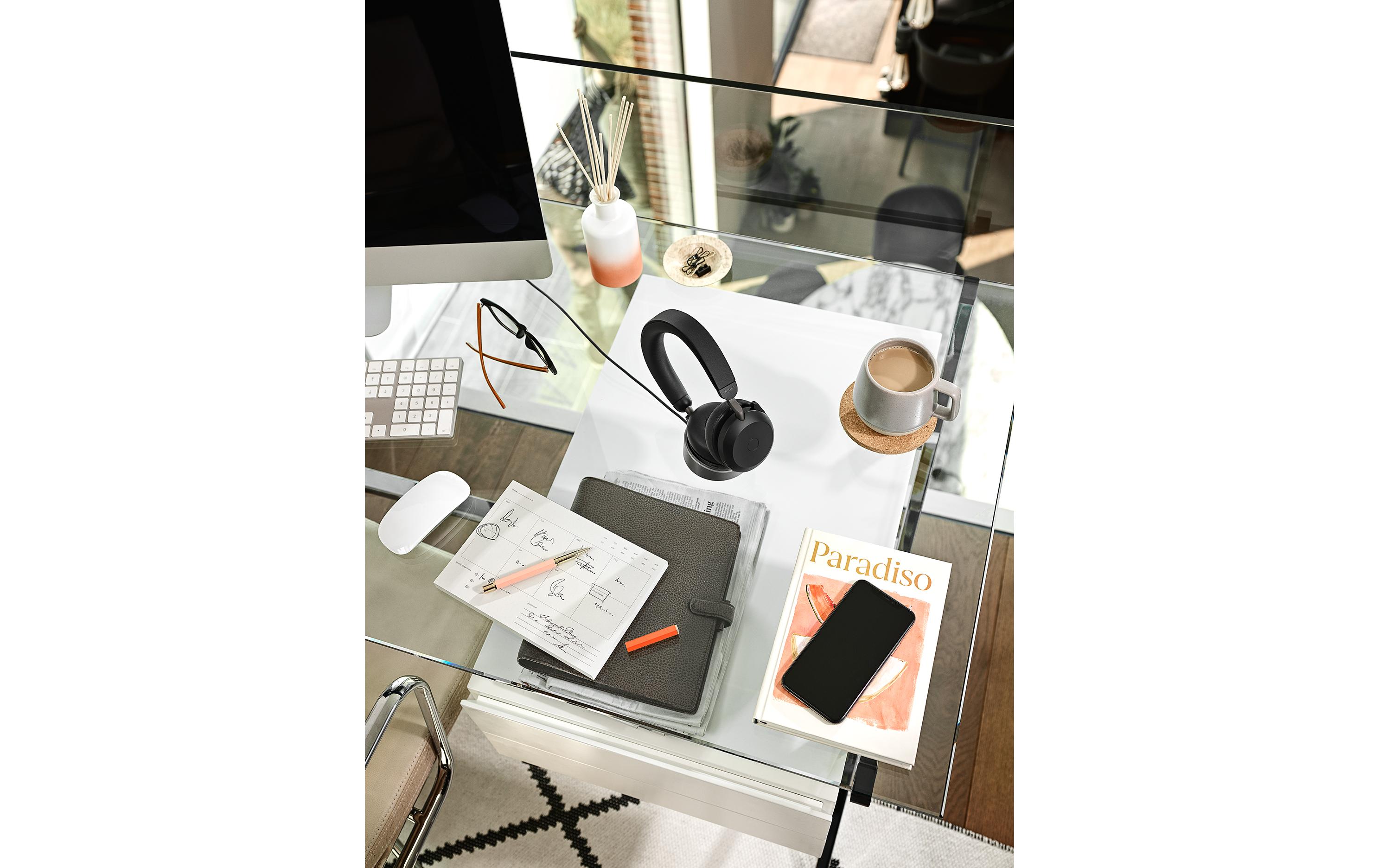 Headset Evolve2 75 Duo MS Schwarz, USB-A, inkl. Ladestation<br>Der neue Standard für hybrides Arbeiten. Erstklassige Soundtechnik für branchenweit führende Sprachqualität