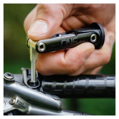Multi-Outil Intégré OneUp EDC Lite Noir