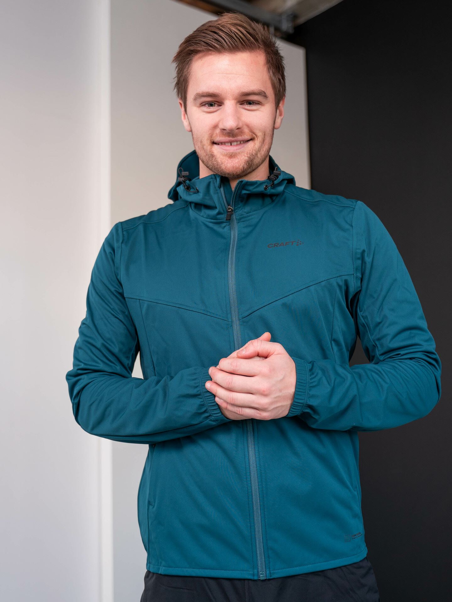 ADV Essence Hydro Jacket