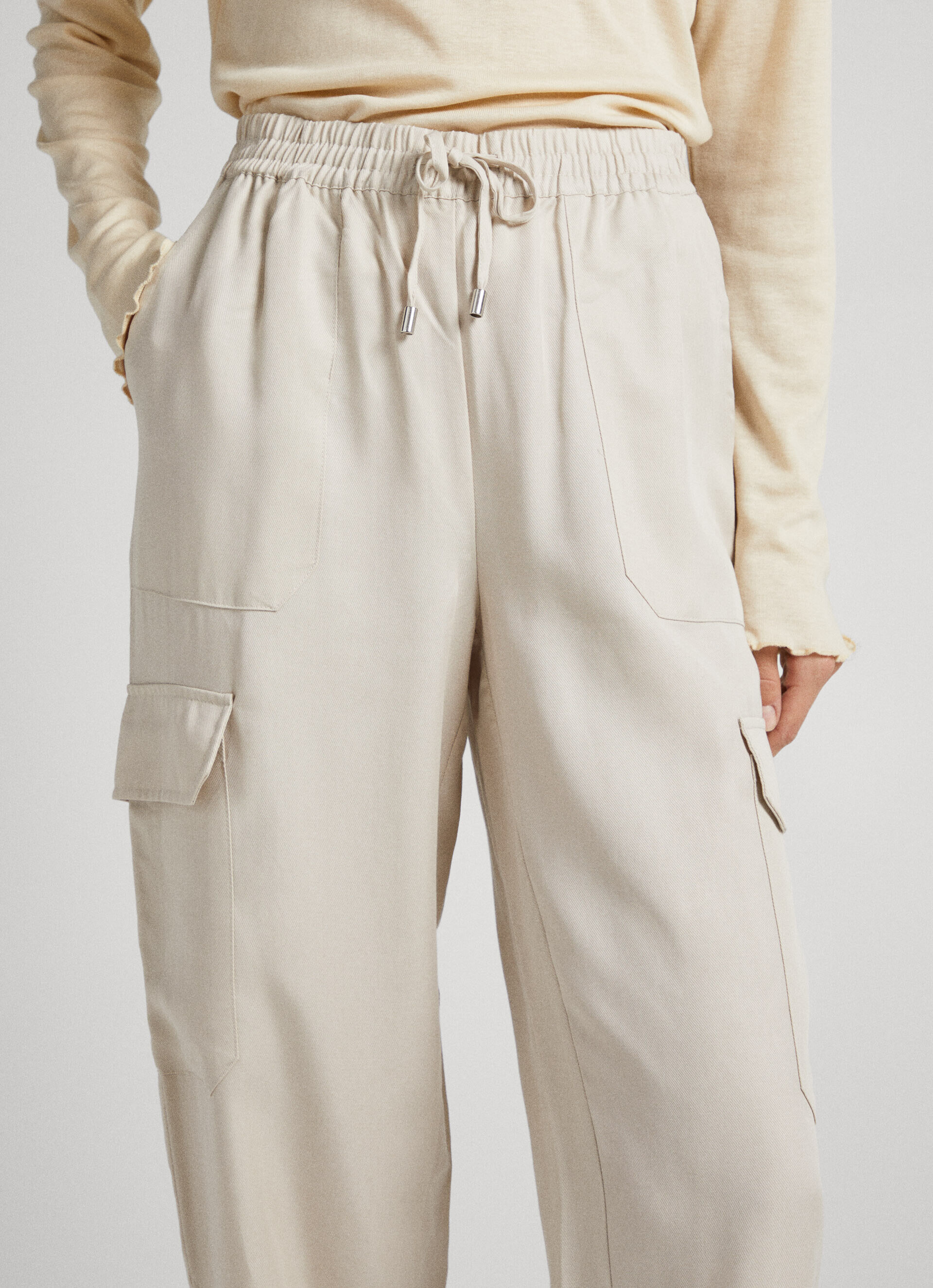 Calça cargo de corte relaxado - branco mousse