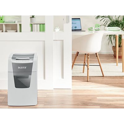 Leitz IQ AutoFeed Office 150 P5 - destructeur de documents coupe croisée microparticules - 150 feuilles - Corbeille 44 litres