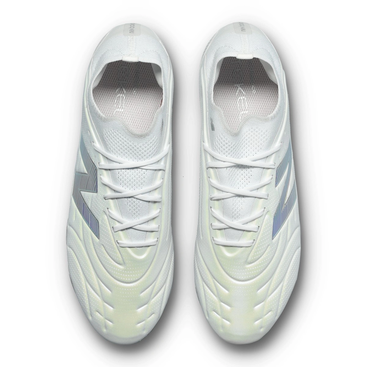Chuteira New Balance Tekela Elite Low Laced FG V5