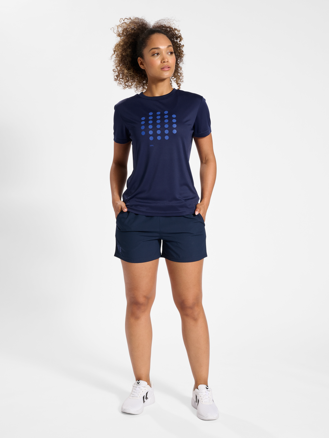 hmlCOURT T-SHIRT S/S WOMAN