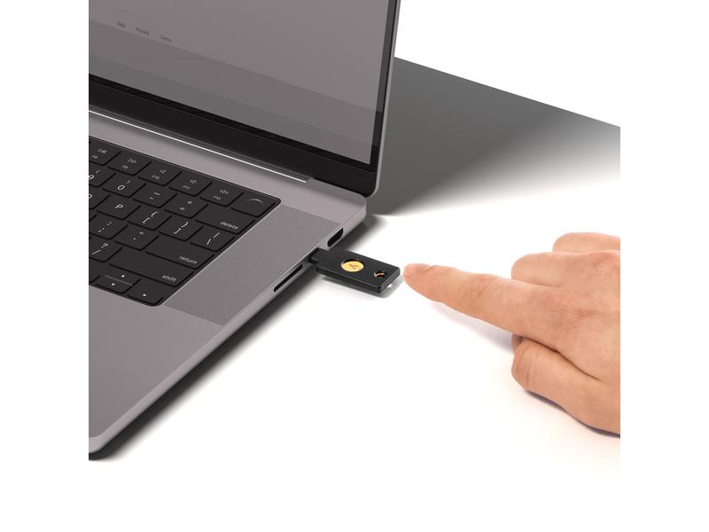 Yubico Security Key C NFC FW5.7 USB-C, 1 Stück Legen Sie die Messlatte für Sicherheit höher mit moderner FIDO-basierter phishing-resistenter MFA
