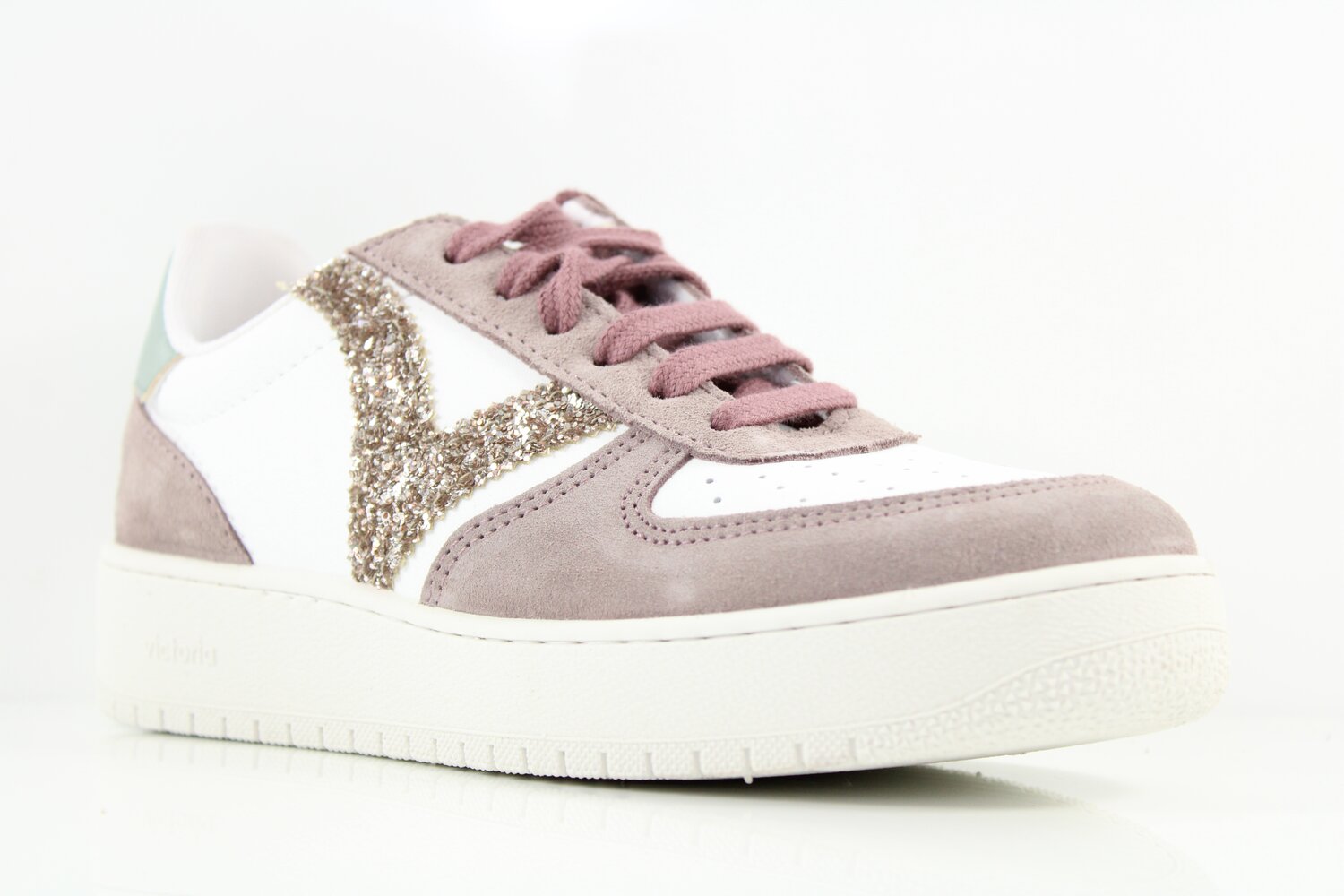 Victoria Sneaker