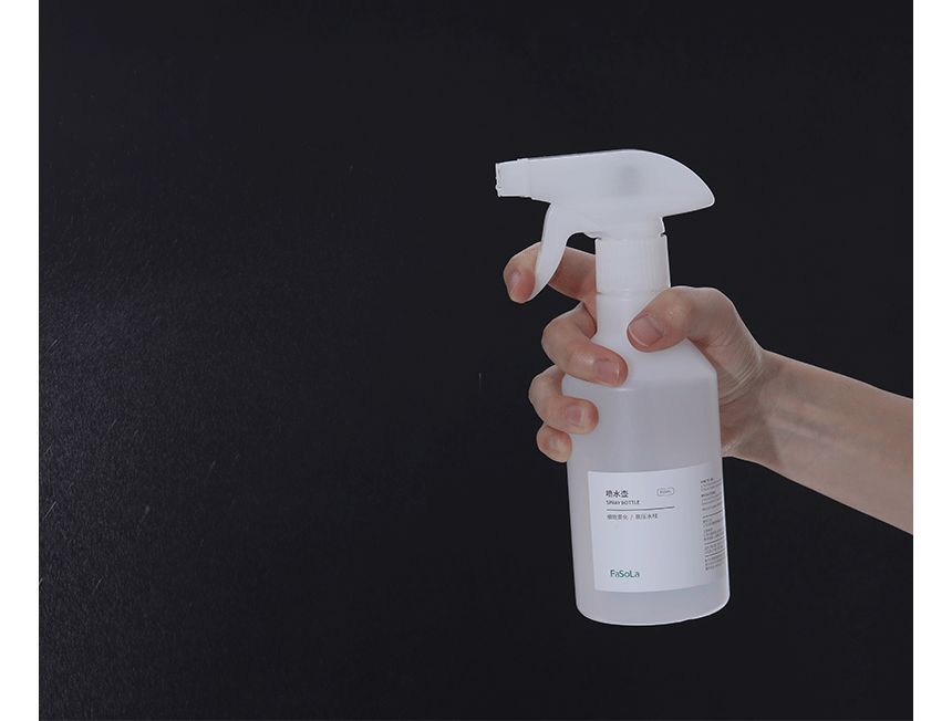 Caraboomie - Plastic tuinspuitfles (verschillende ontwerpen)