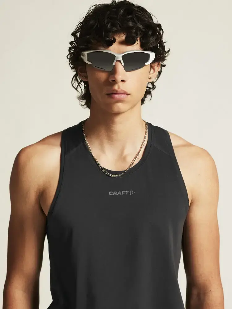 Craft ADV Essence 2 Hardloop Singlet Zwart Heren
