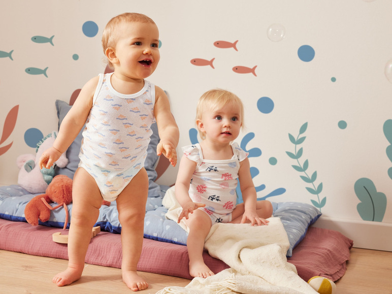 2 baby rompertjes