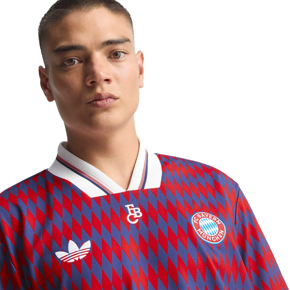 T-Shirt adidas FC Bayern Lifestyler Fanswear 2025-2026