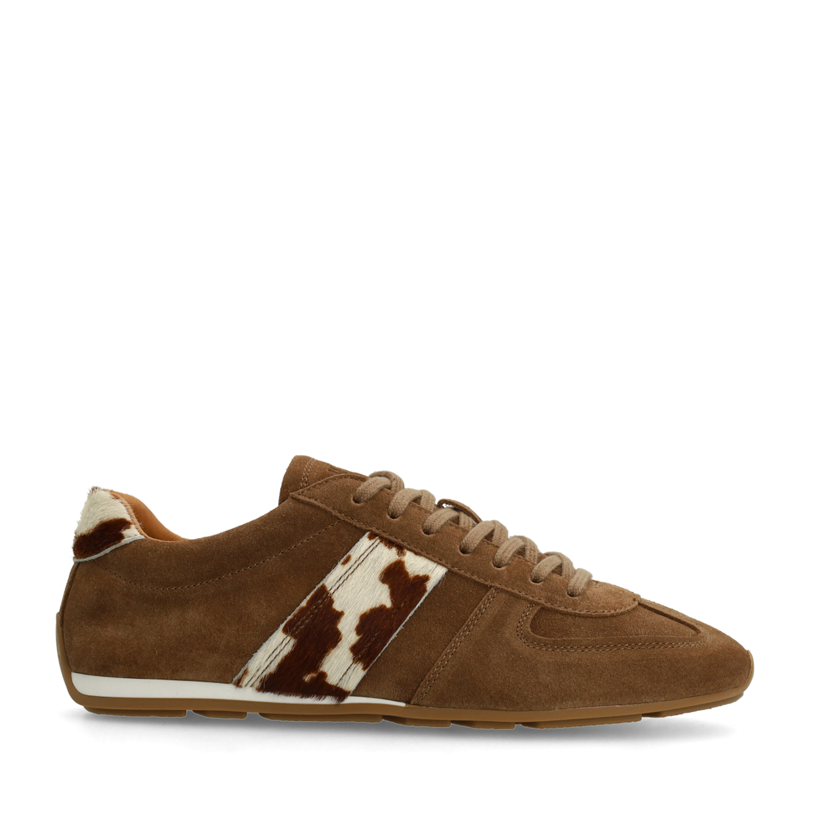 Bruine suède sneakers met cow print vacht