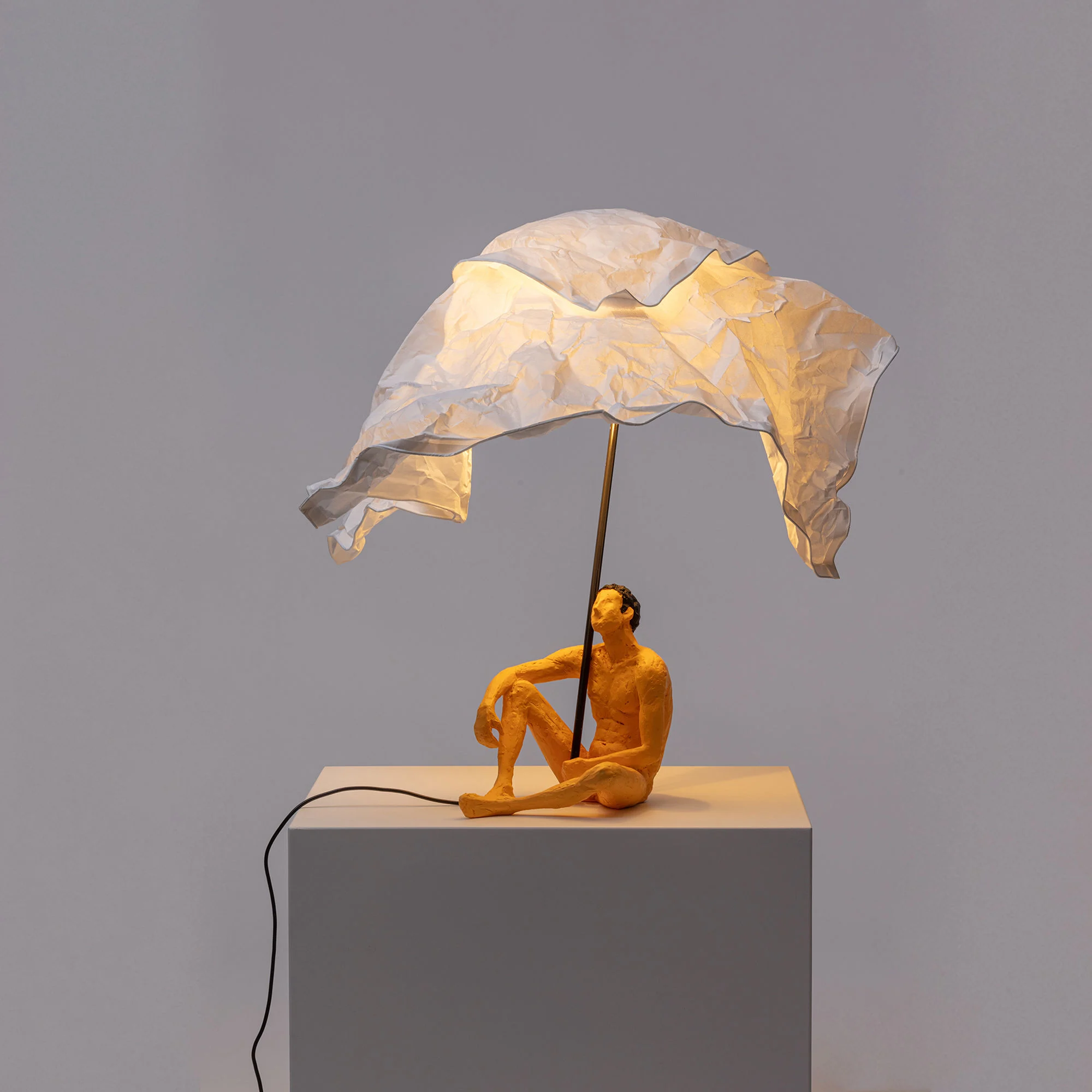 LOVE IS A VERB - Lampe de table | Multicolore