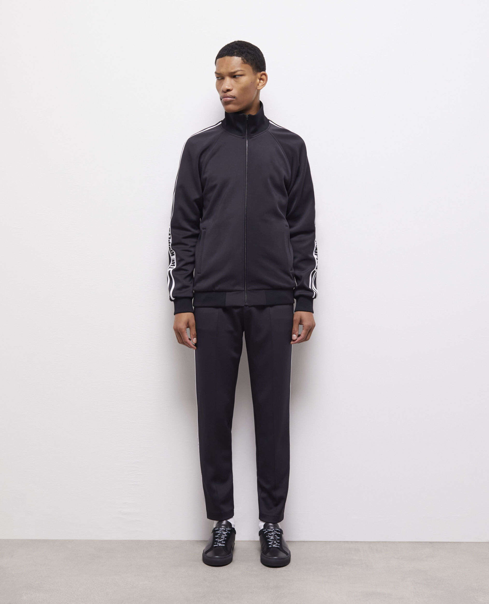 Blouson à logo noir