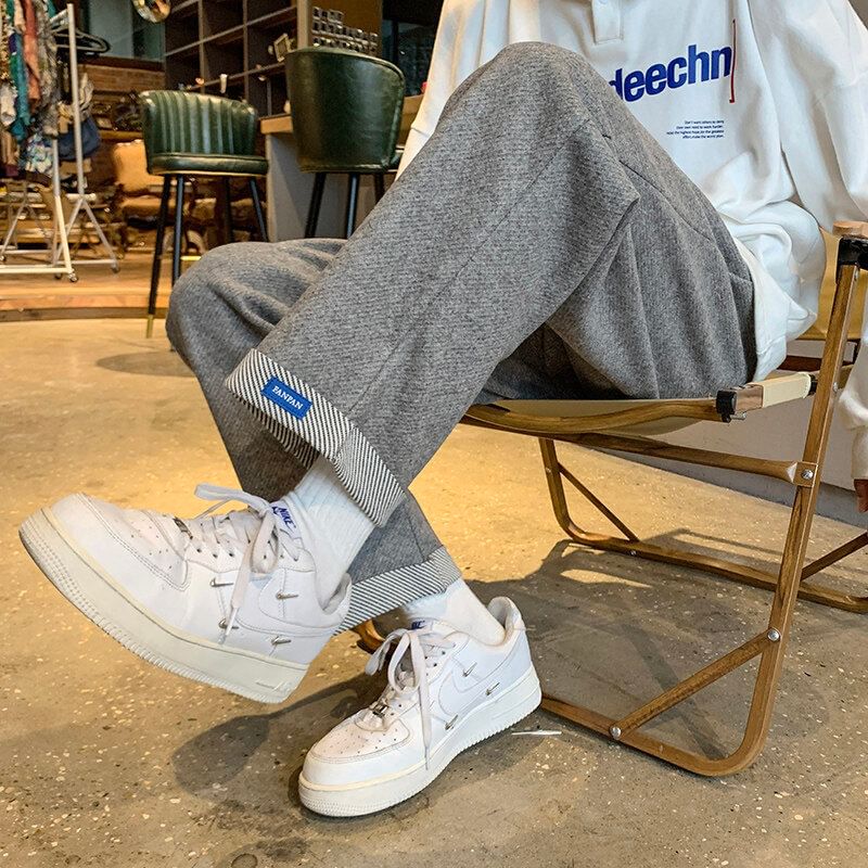 Ayuyel - Rechte cropped broek met rechte pijpen en effen applicatie, middelhoge taille