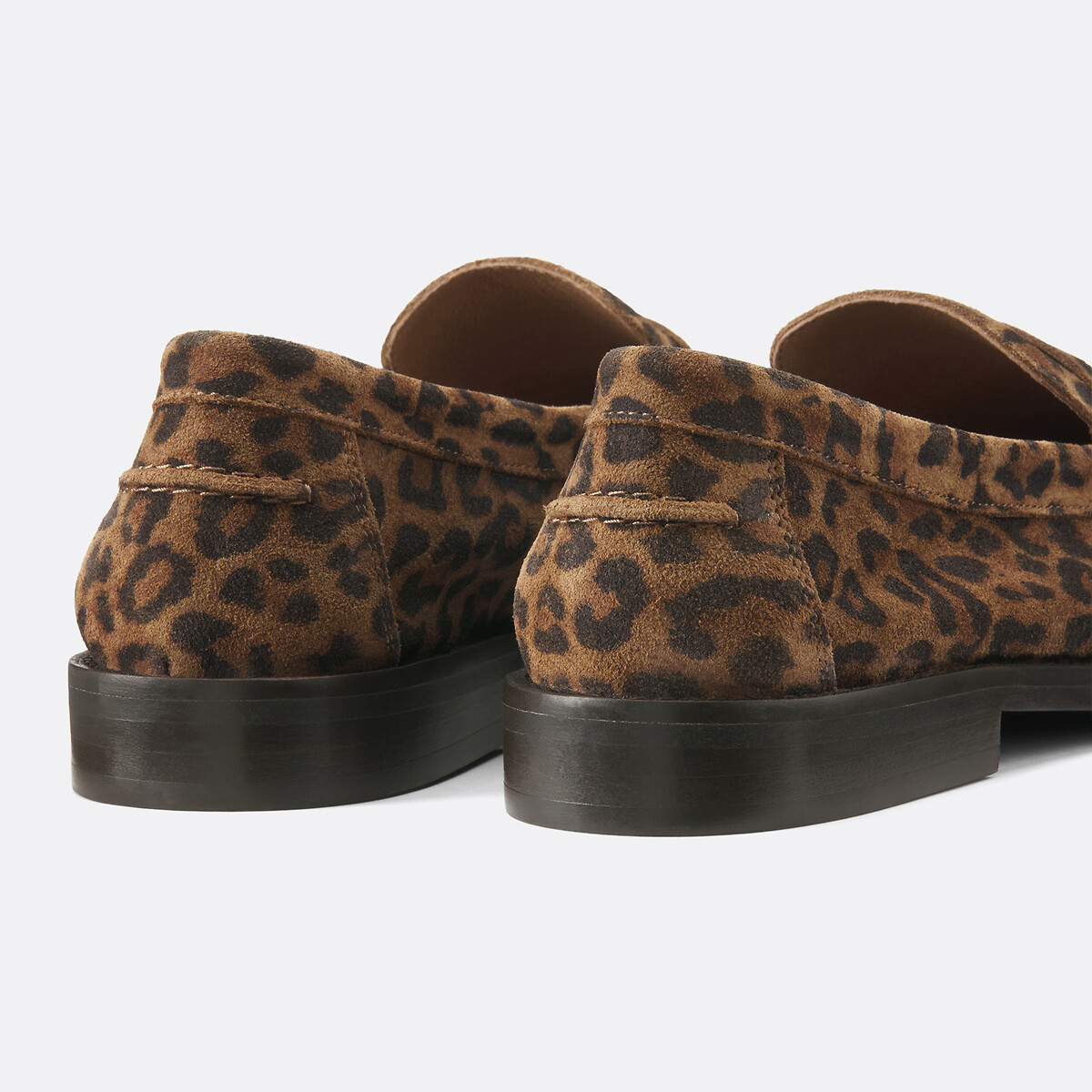 COLEÇÕES LA REDOUTE<br>Mocassins de couro com estampa de leopardo, assinatura FILIPINA